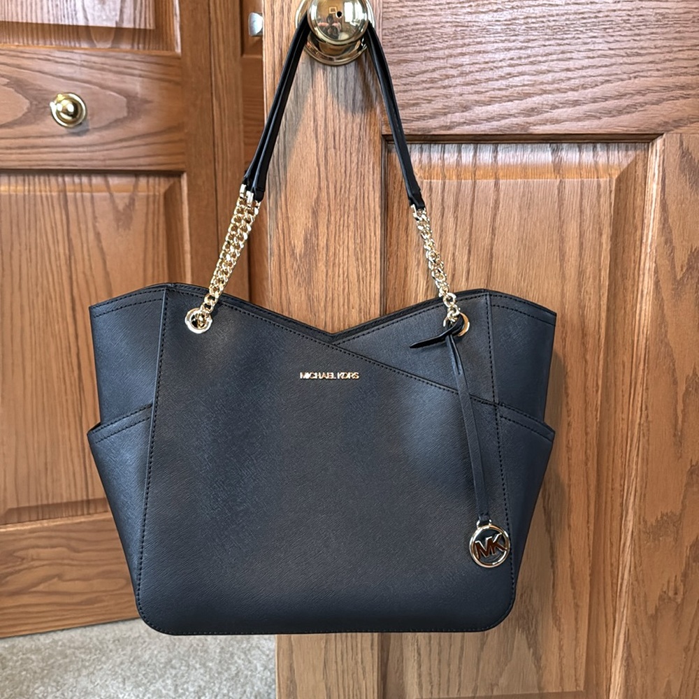 Michael Kors Shoulder bag.  Black. New.